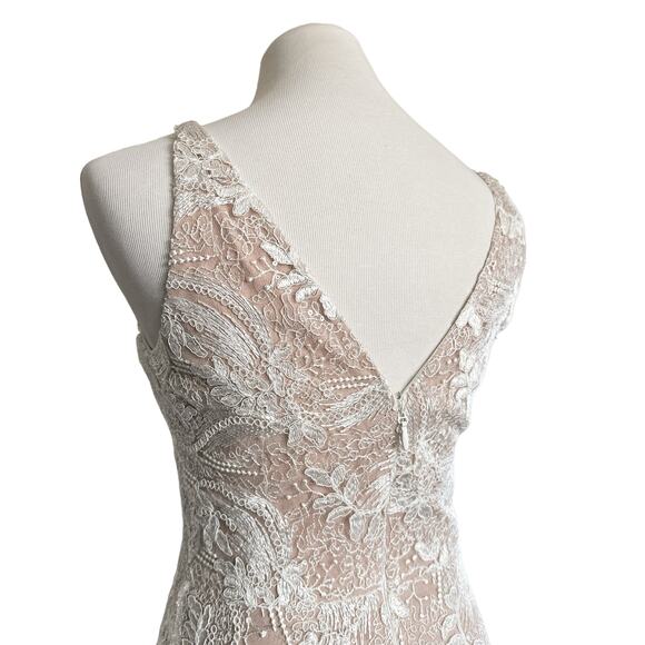 Dress the Population NEW Elisa Vine Embroidered Midi Dress White Nude Small - Picture 6 of 16